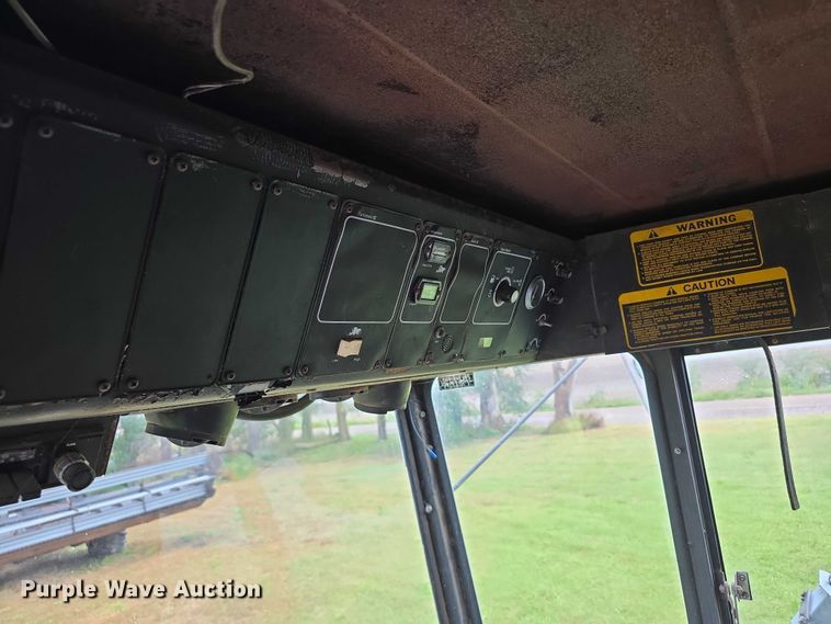 image for item EF3804 Gleaner M2 combine