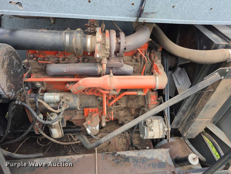 image for item EF3804 Gleaner M2 combine