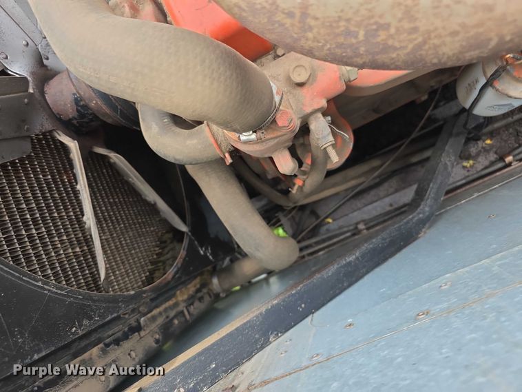 image for item EF3804 Gleaner M2 combine