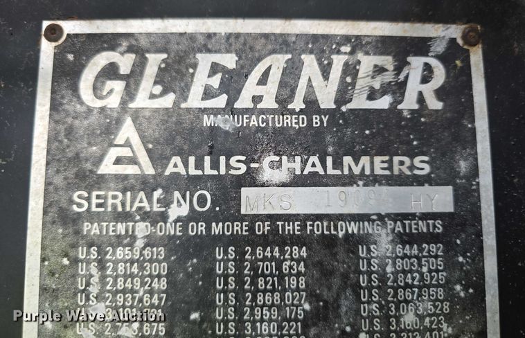 image for item EF3804 Gleaner M2 combine