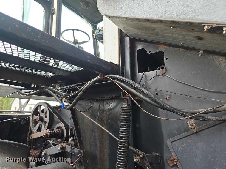 image for item EF3805 Gleaner M2  combine