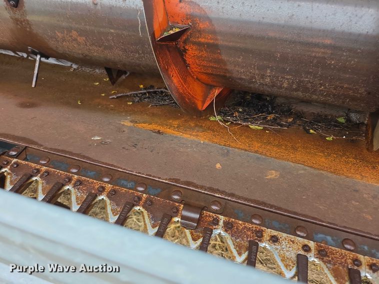 image for item EF3805 Gleaner M2  combine