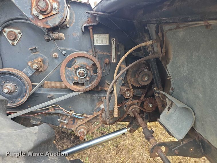 image for item EF3805 Gleaner M2  combine