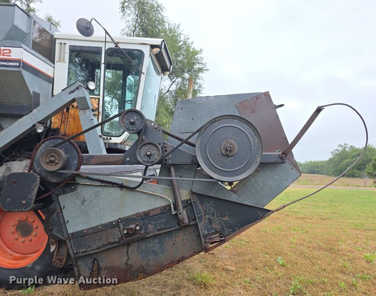 image for item EF3805 Gleaner M2  combine