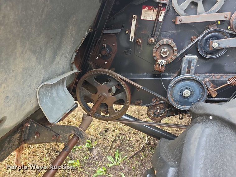 image for item EF3805 Gleaner M2  combine