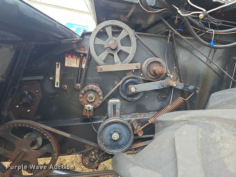 image for item EF3805 Gleaner M2  combine