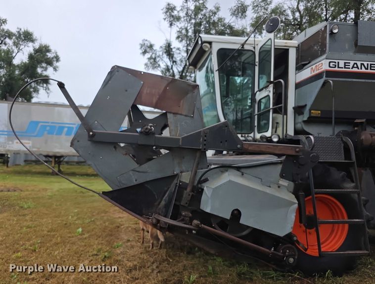 image for item EF3805 Gleaner M2  combine