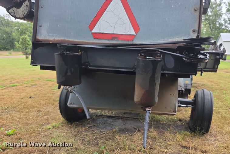 image for item EF3805 Gleaner M2  combine