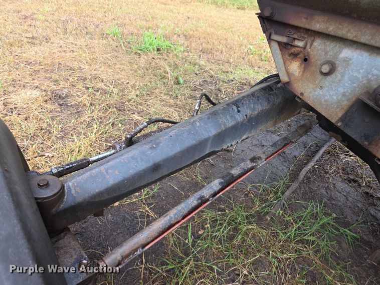 image for item EF3805 Gleaner M2  combine