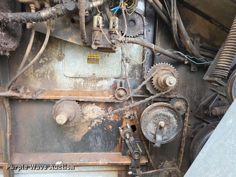 image for item EF3805 Gleaner M2  combine