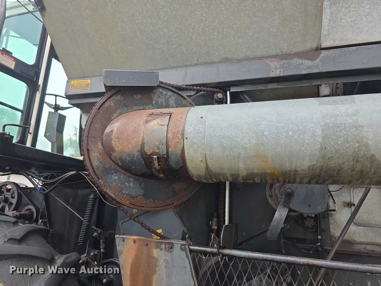 image for item EF3805 Gleaner M2  combine