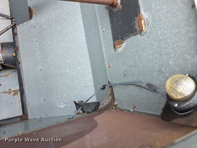 image for item EF3805 Gleaner M2  combine