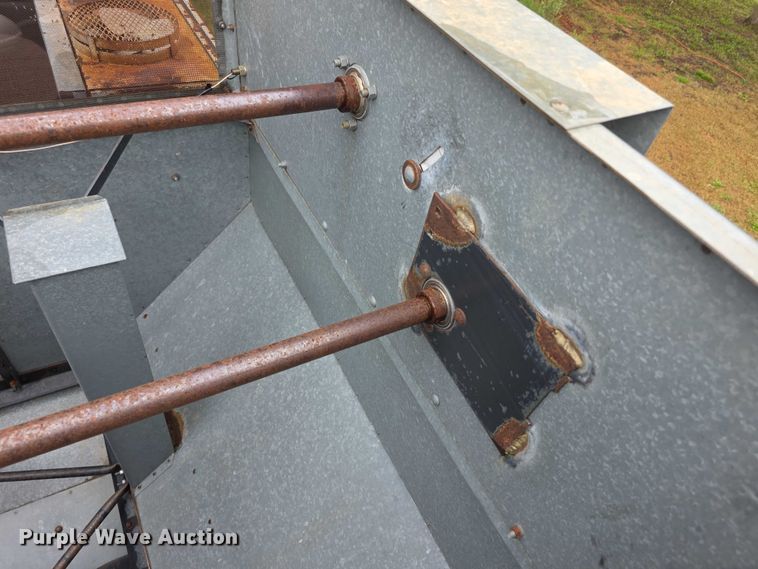 image for item EF3805 Gleaner M2  combine