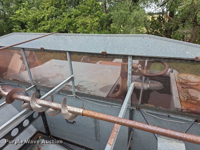 image for item EF3805 Gleaner M2  combine