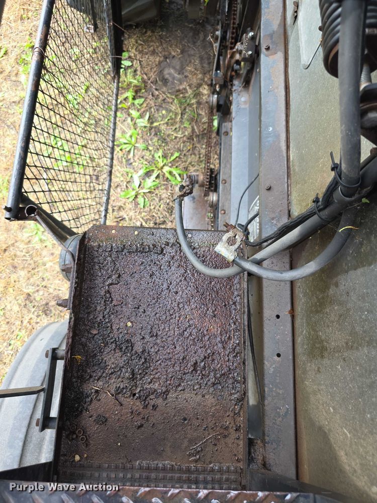 image for item EF3805 Gleaner M2  combine