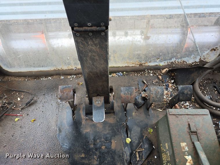 image for item EF3805 Gleaner M2  combine