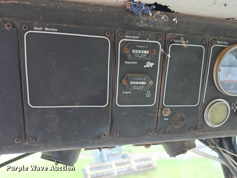 image for item EF3805 Gleaner M2  combine