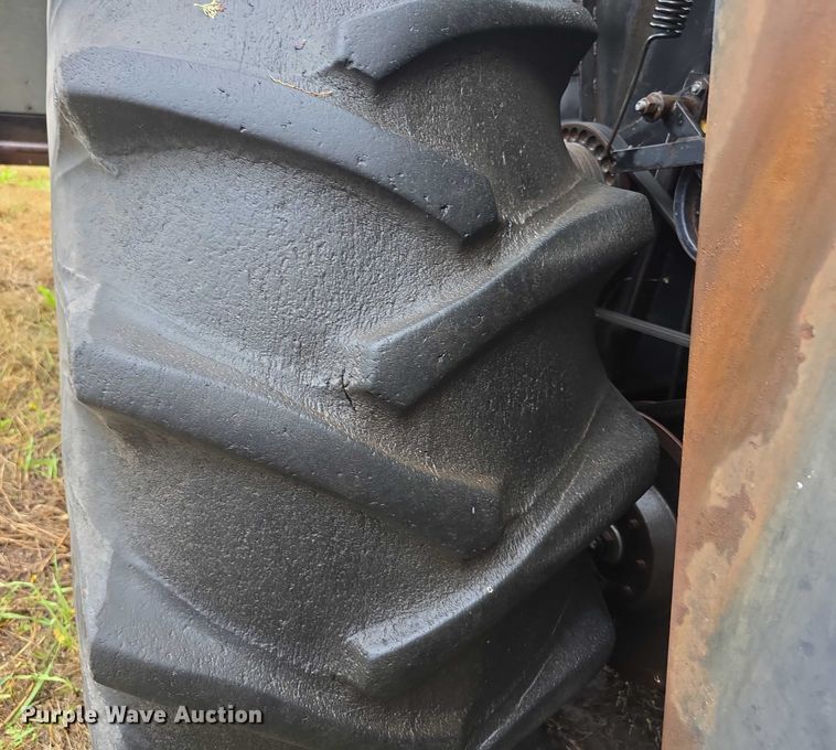 image for item EF3805 Gleaner M2  combine