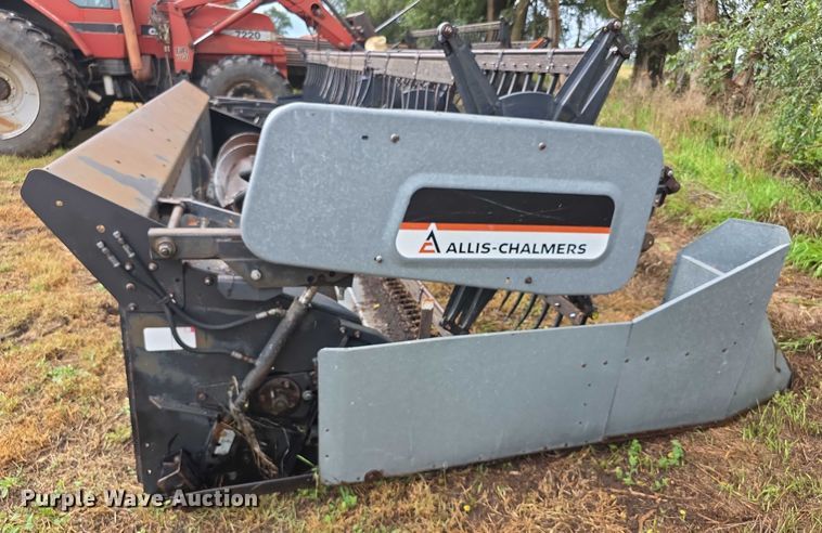 image for item EF3806 Gleaner LMF header pickup head