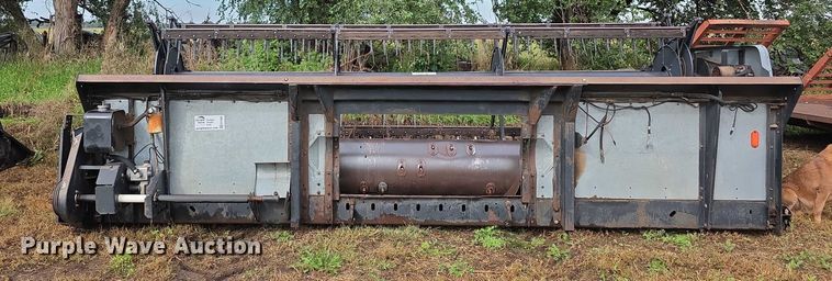 image for item EF3806 Gleaner LMF header pickup head