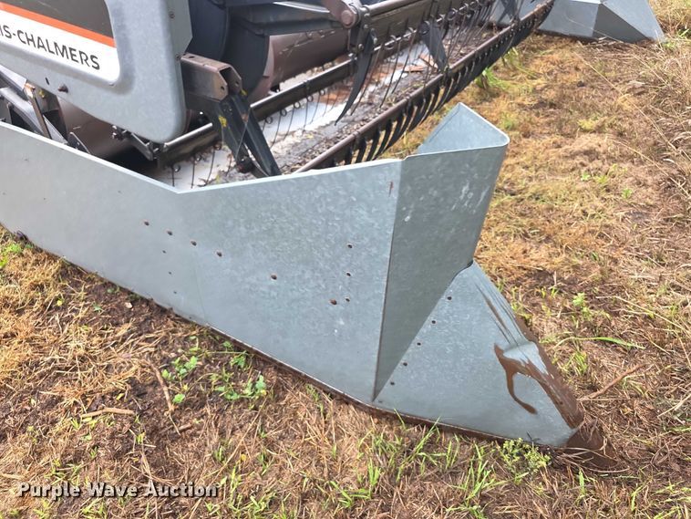 image for item EF3806 Gleaner LMF header pickup head