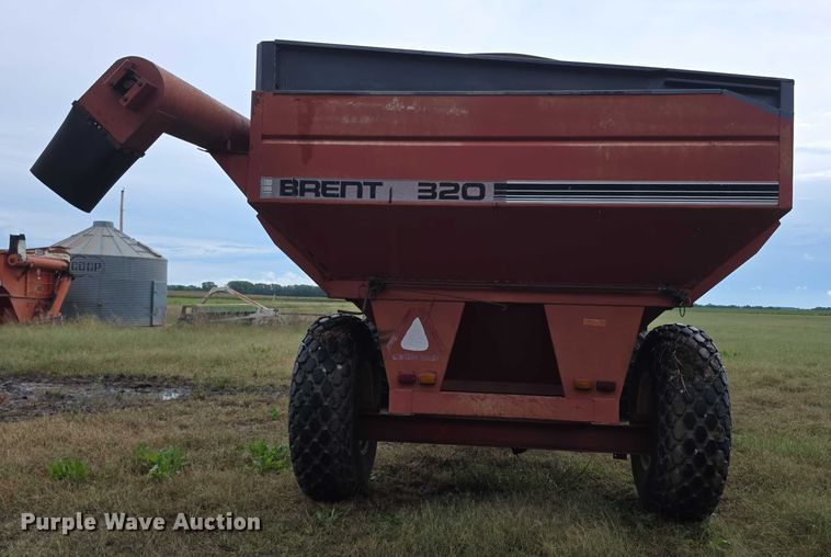 image for item EF3811 Brent 320 grain cart