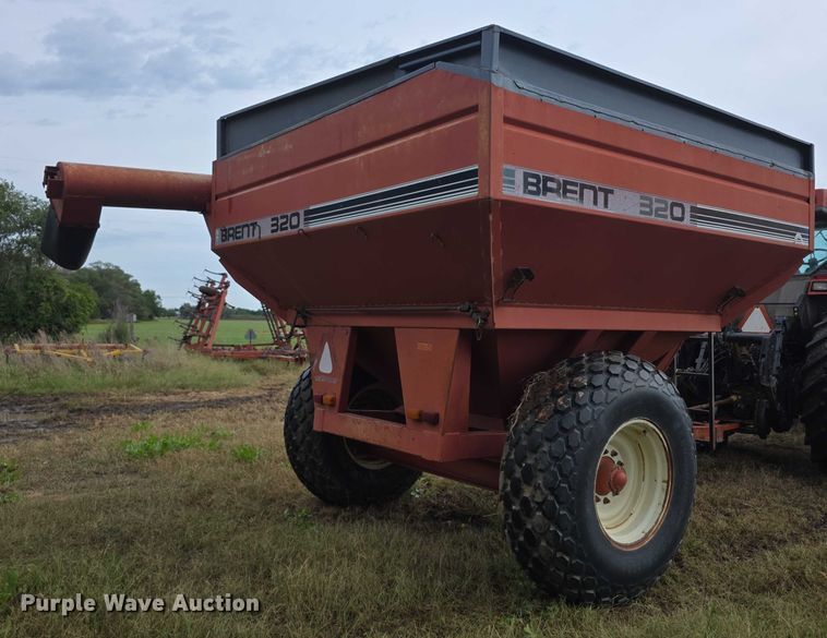 image for item EF3811 Brent 320 grain cart