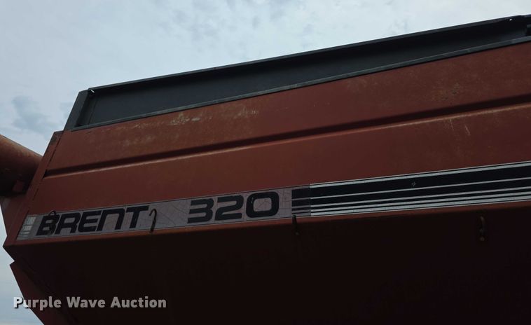 image for item EF3811 Brent 320 grain cart