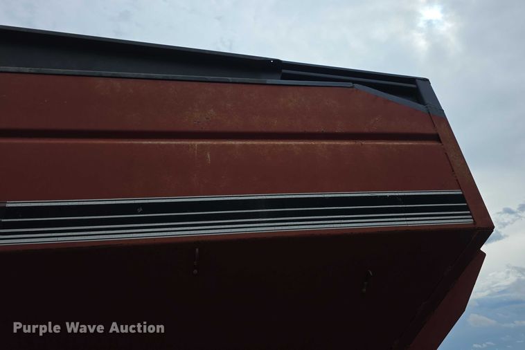 image for item EF3811 Brent 320 grain cart