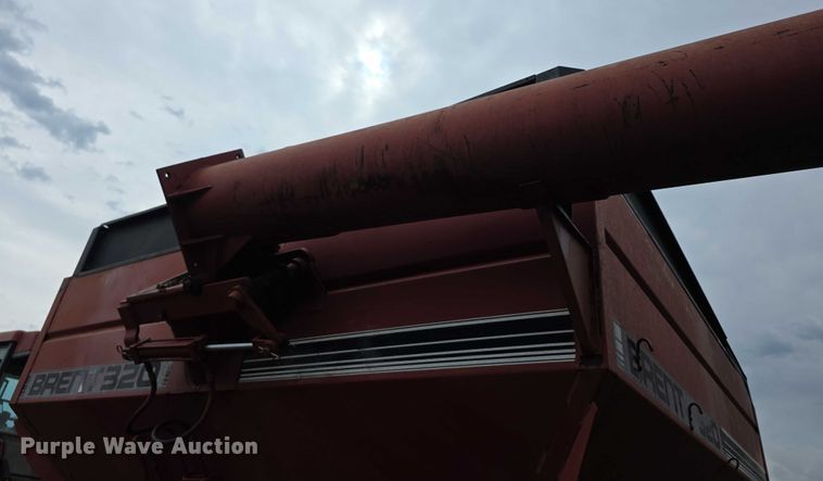 image for item EF3811 Brent 320 grain cart