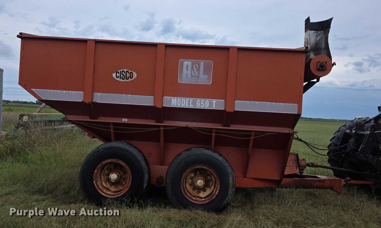 image for item EF3812 A&L Cisco 650T grain cart