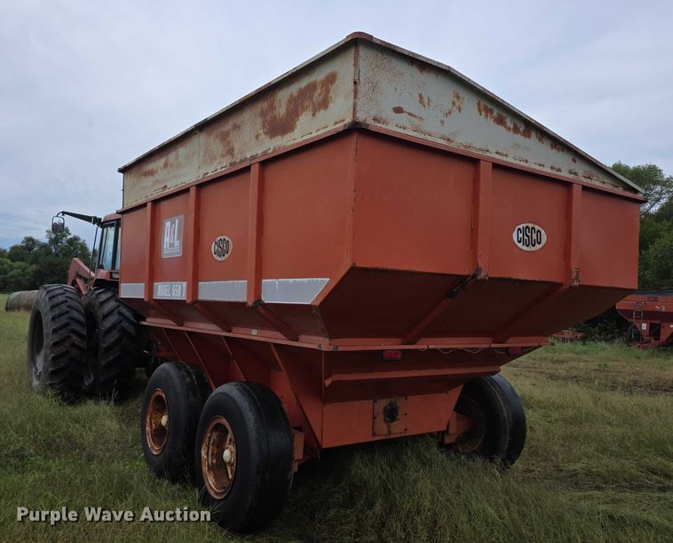 image for item EF3812 A&L Cisco 650T grain cart