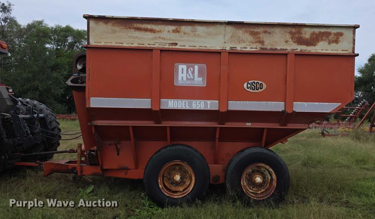 image for item EF3812 A&L Cisco 650T grain cart