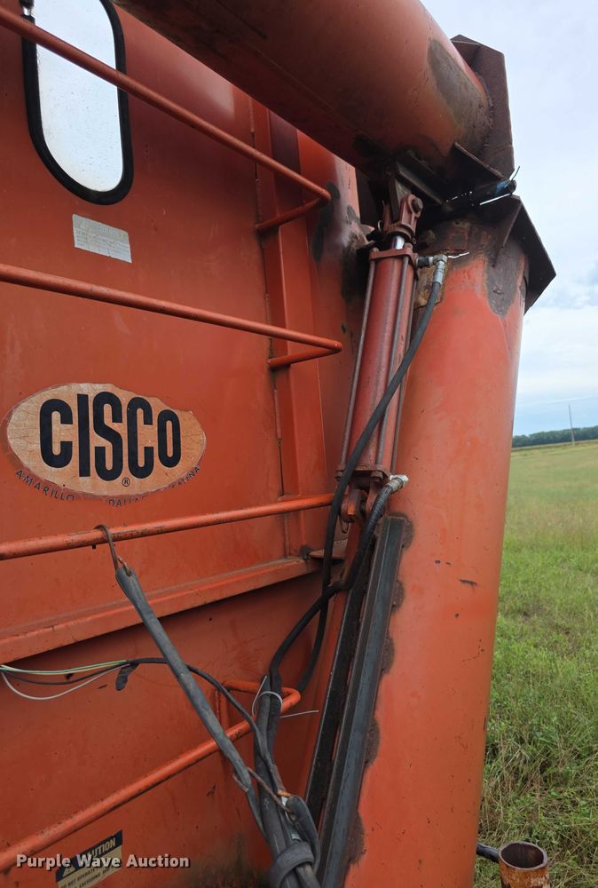 image for item EF3812 A&L Cisco 650T grain cart