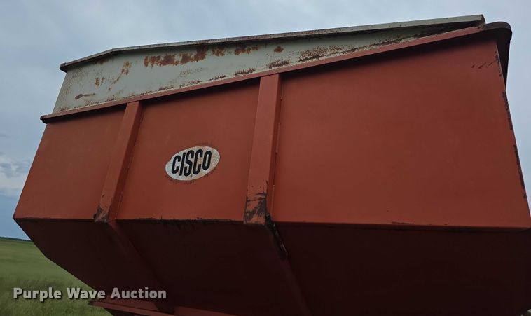 image for item EF3812 A&L Cisco 650T grain cart
