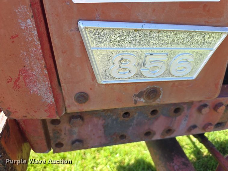 image for item EF3826 1967 International Harvester Farmall 856D tractor