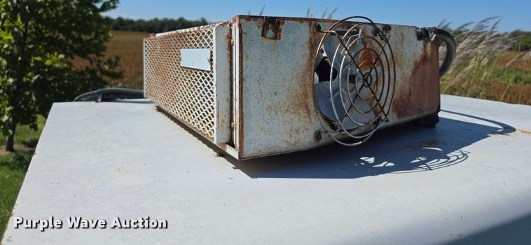 image for item EF3826 1967 International Harvester Farmall 856D tractor