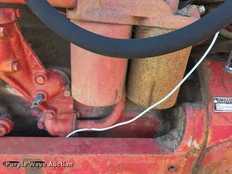 image for item EF3826 1967 International Harvester Farmall 856D tractor