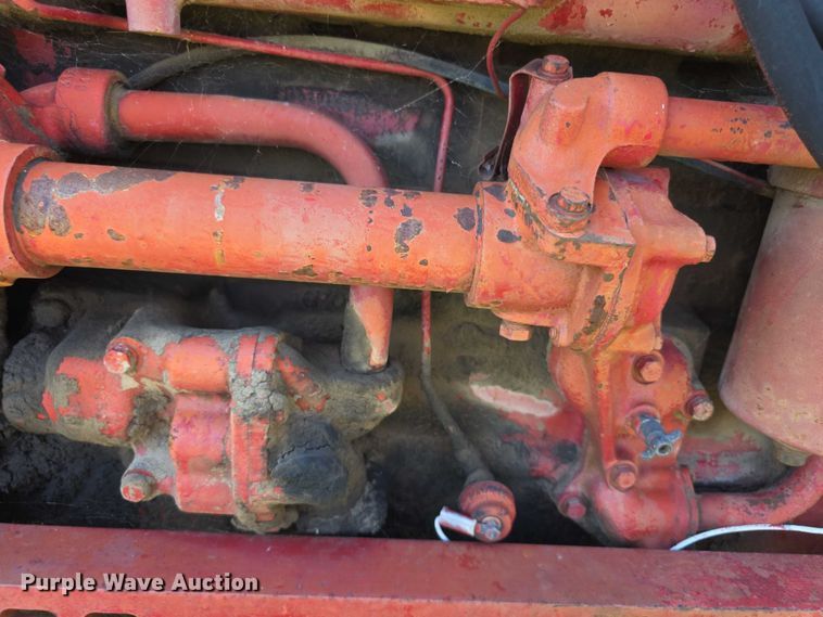image for item EF3826 1967 International Harvester Farmall 856D tractor