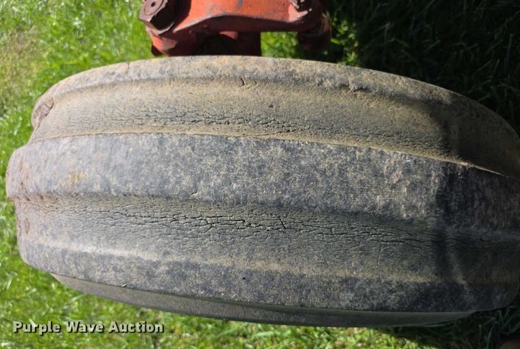 image for item EF3826 1967 International Harvester Farmall 856D tractor