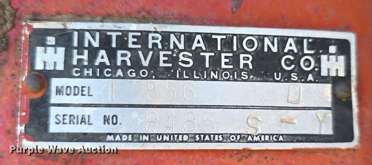 image for item EF3826 1967 International Harvester Farmall 856D tractor