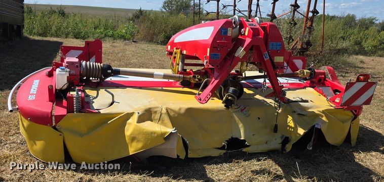 image for item EF3838 (2) 2015 Pottinger Novacat V10 RC and Novacat 351 Alpha-Motion RC disc mowers