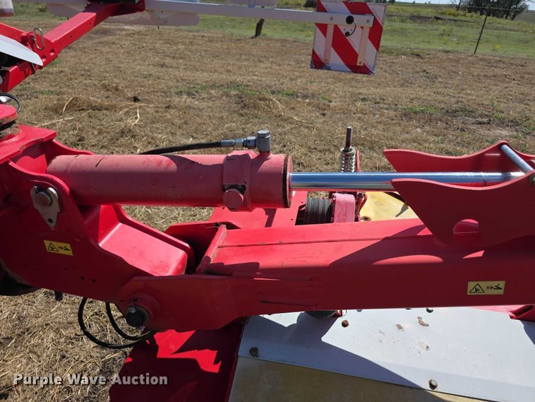 image for item EF3838 (2) 2015 Pottinger Novacat V10 RC and Novacat 351 Alpha-Motion RC disc mowers