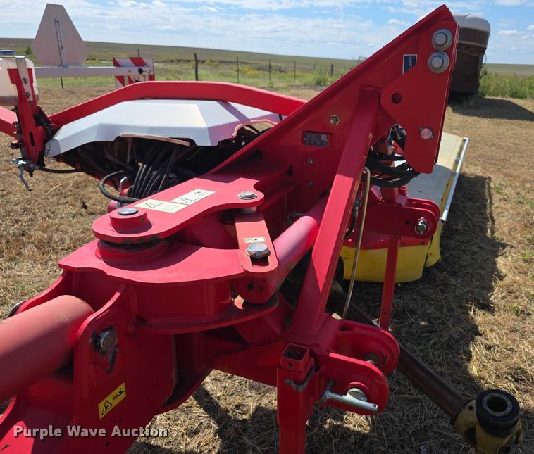 image for item EF3838 (2) 2015 Pottinger Novacat V10 RC and Novacat 351 Alpha-Motion RC disc mowers