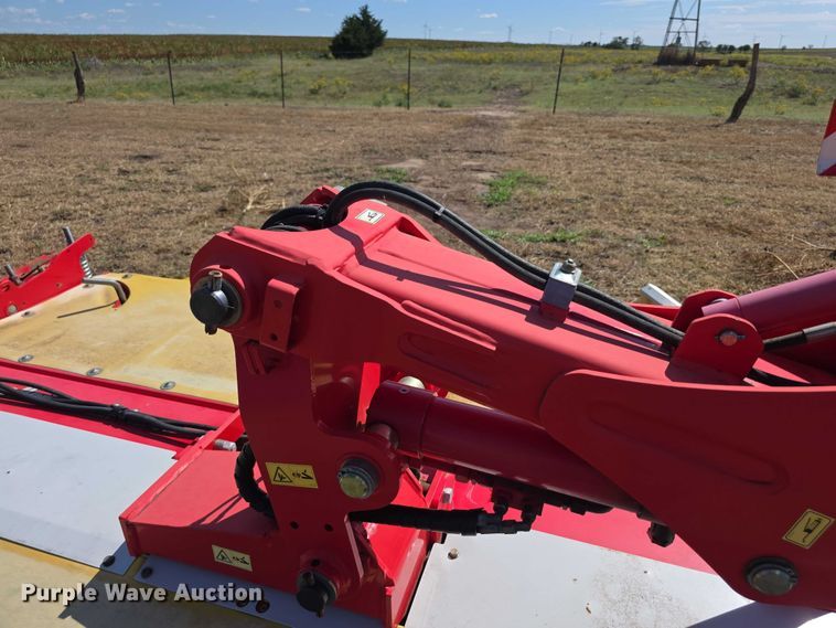 image for item EF3838 (2) 2015 Pottinger Novacat V10 RC and Novacat 351 Alpha-Motion RC disc mowers