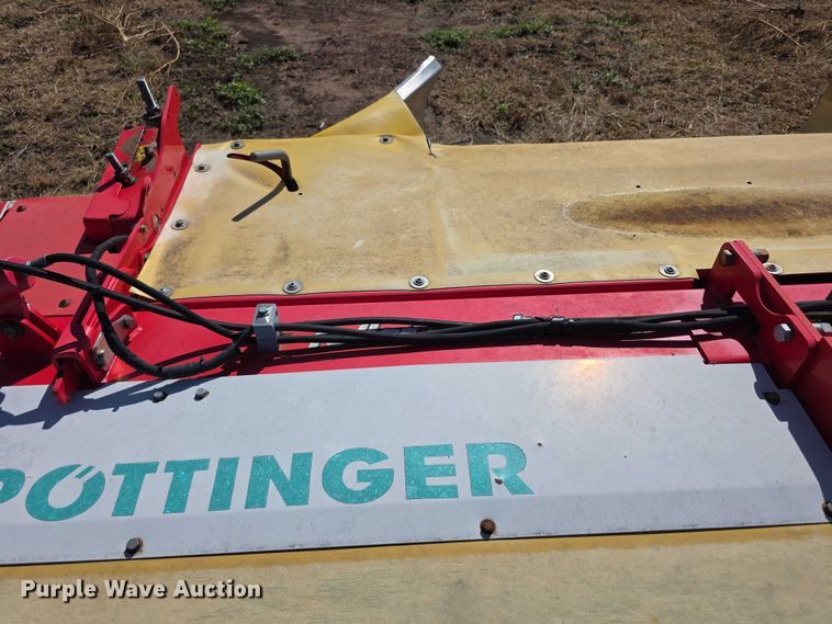 image for item EF3838 (2) 2015 Pottinger Novacat V10 RC and Novacat 351 Alpha-Motion RC disc mowers