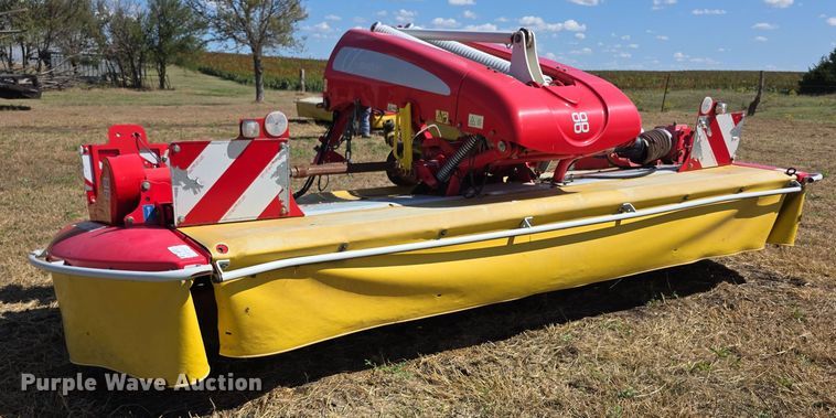 image for item EF3838 (2) 2015 Pottinger Novacat V10 RC and Novacat 351 Alpha-Motion RC disc mowers