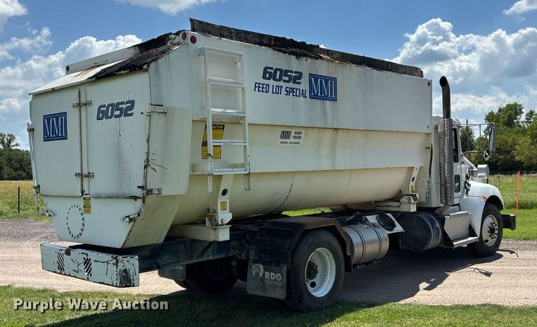 image for item EM0049 2017 Kenworth T370 feed delivery truck