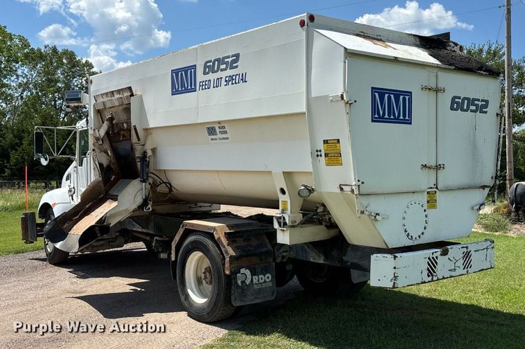 image for item EM0049 2017 Kenworth T370 feed delivery truck