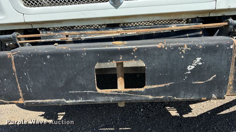 image for item EM0049 2017 Kenworth T370 feed delivery truck